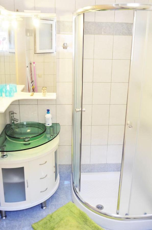 Ermina'S Gaze Appartement Agioi Deka  Buitenkant foto
