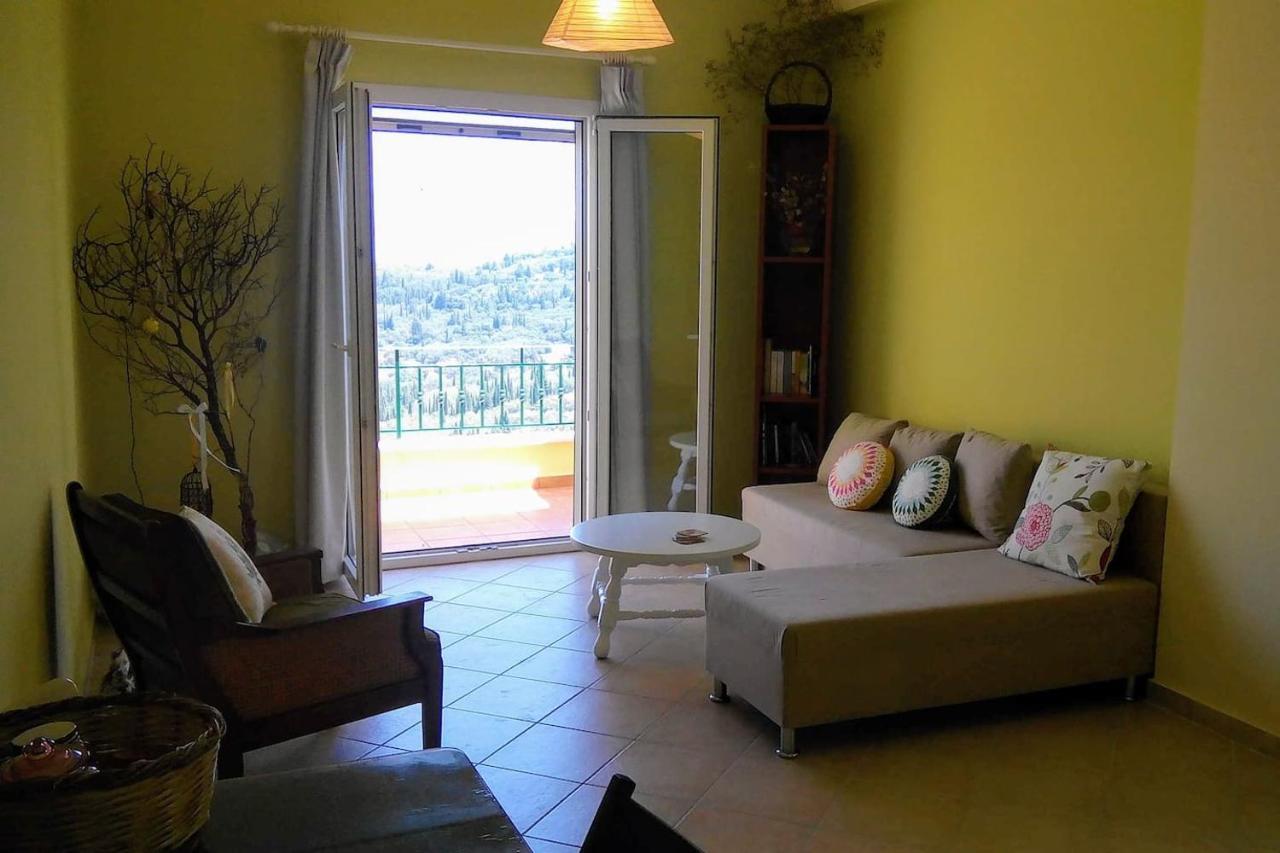 Ermina'S Gaze Appartement Agioi Deka  Buitenkant foto